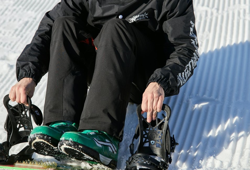 man wearing snowboarding gear