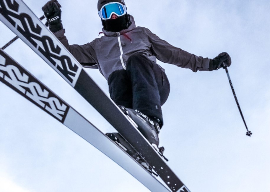 skier jumping